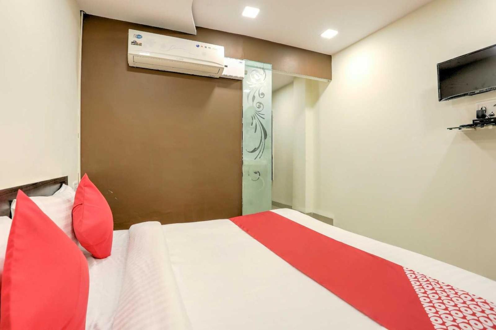 Hotel Super Collection O 7 Eleven